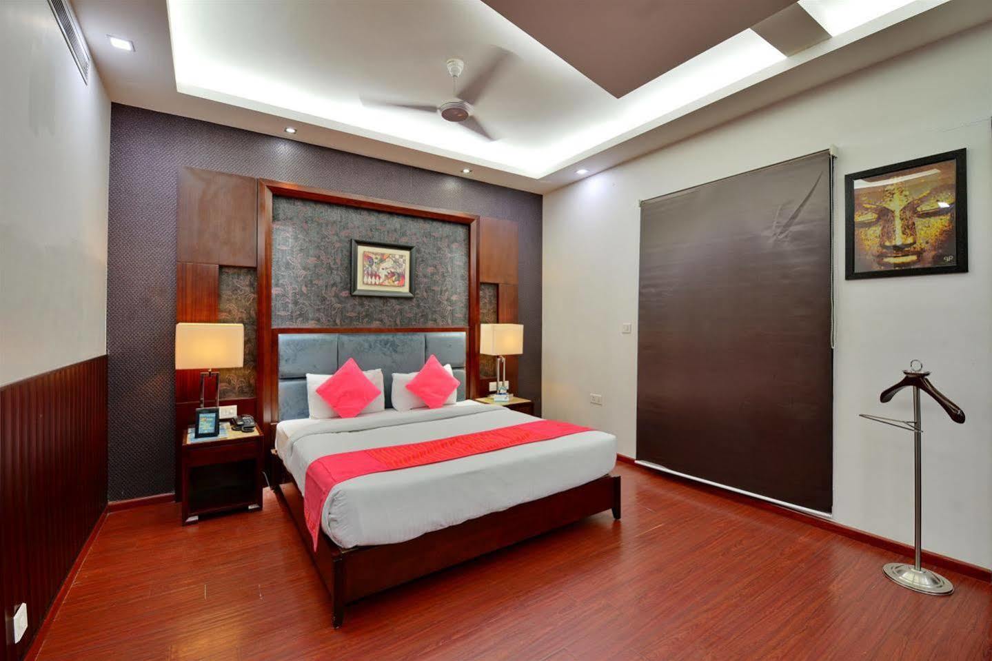 Hotel Prem Plaza Karnal Exterior photo