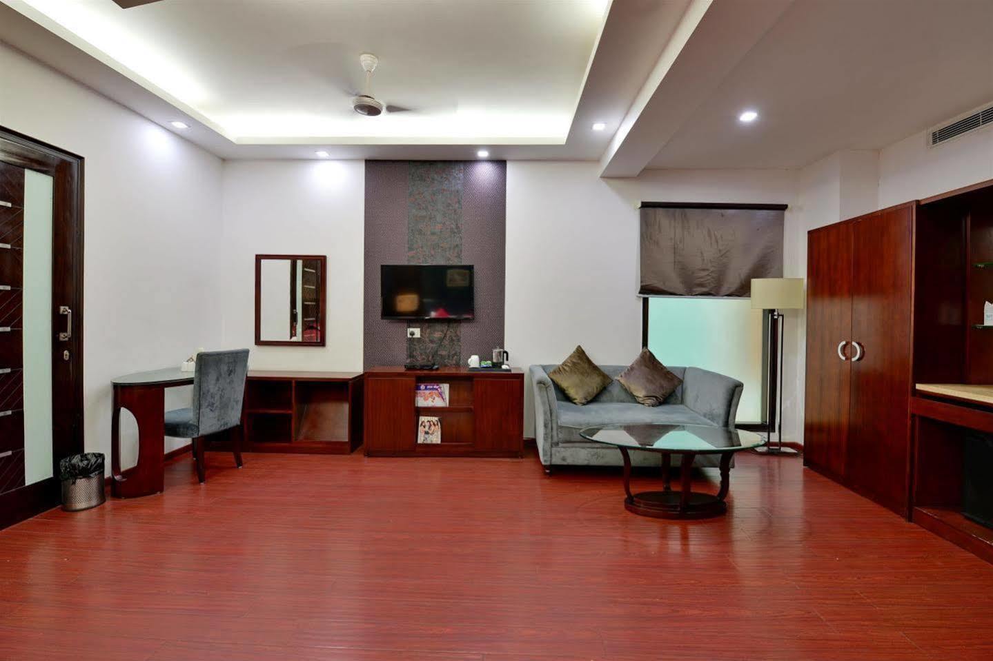 Hotel Prem Plaza Karnal Exterior photo